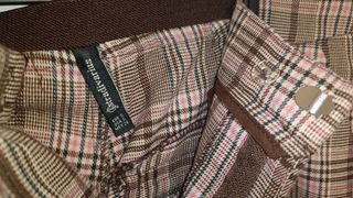 Pantalones Stradivarius cuadros marrón-rosa