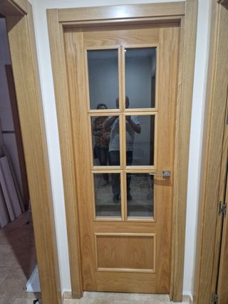 Puertas madera maciza