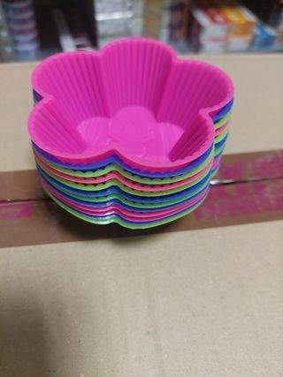 2 teglie per torte, metallo, grigio