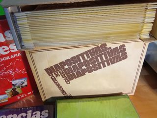 Proyector Cima 500 +   2 libros ciencias sociales