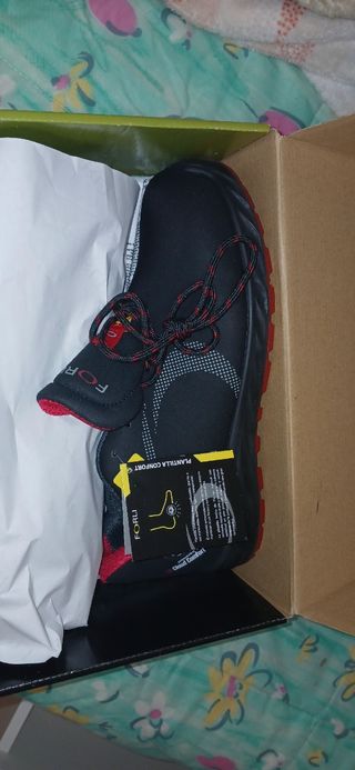 Zapatos seguridad FORLI - negros y rojos