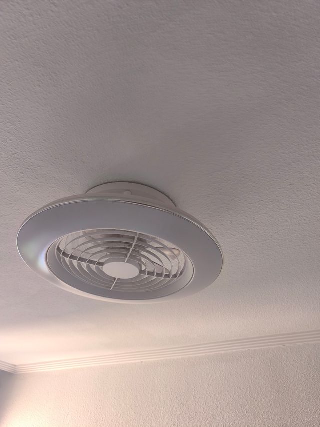 Mantra Alisio ventilador de teto branco com luz DC