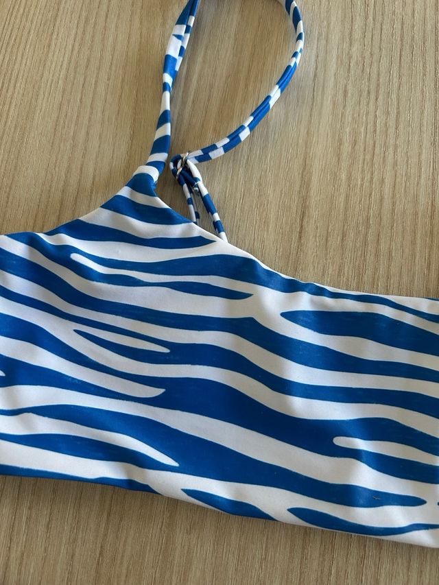 Bikini Shein azul - Baño