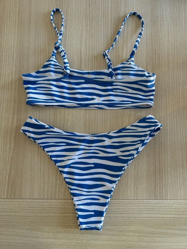 Bikini Shein azul - Baño