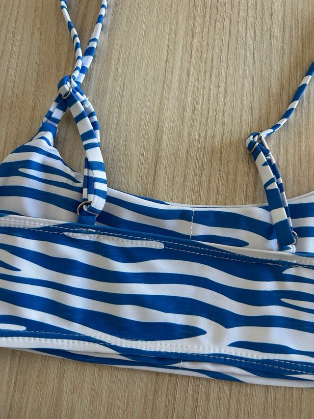 Bikini Shein azul - Baño