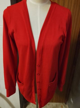 Chaquetilla roja de mujer 