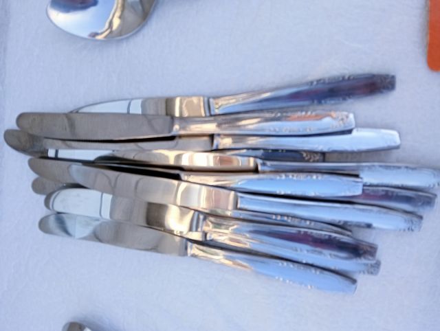 Posate in metallo. Mai indossato