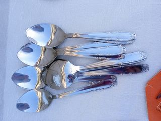 Cubertería de metal. Sin estrenar