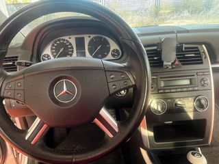 Mercedes-Benz B180 2008