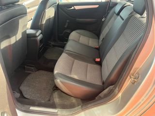 Mercedes-Benz B180 2008