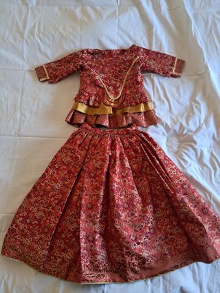 Traje alicantina niña