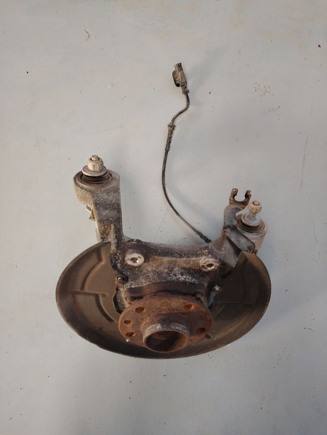 Buje trasero alfa romeo 159