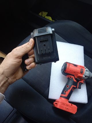 Llave de impacto inalámbrica