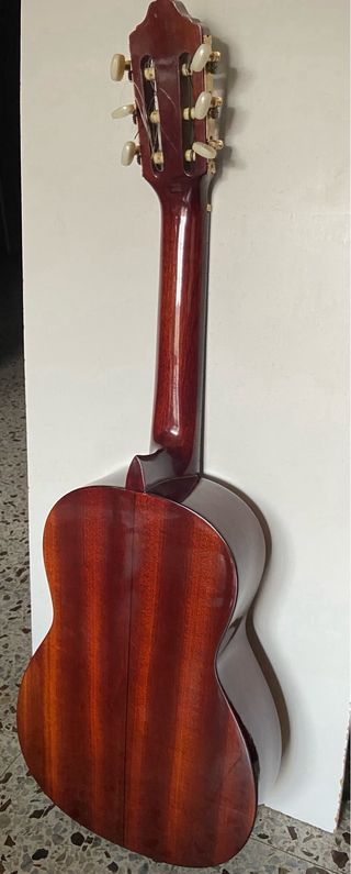 Guitarra clásica junior 86 cm. Musical Serrano