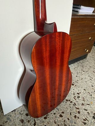 Guitarra clásica junior 86 cm. Musical Serrano