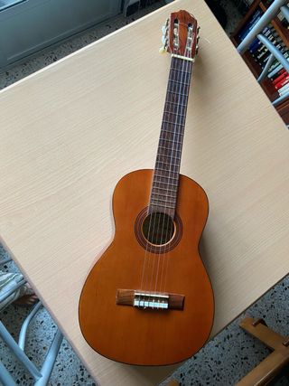 Guitarra clásica junior 86 cm. Musical Serrano