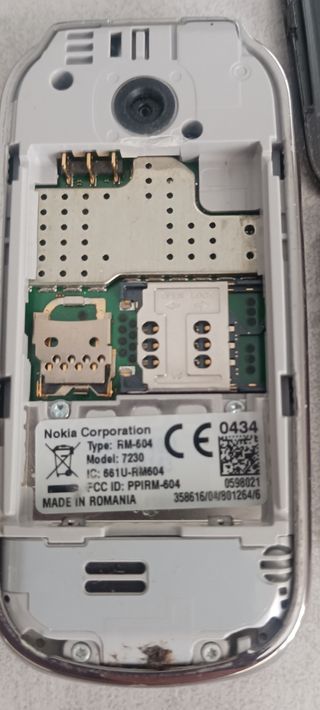 Nokia 7230