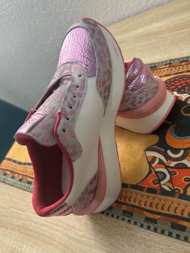 Zapatillas LC blancas y rosas