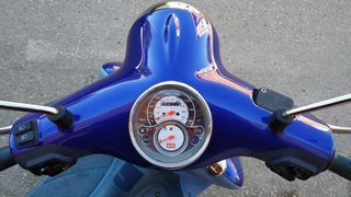 Motocicleta Aprilia Habana 125cc - Scooter Azul