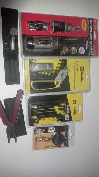 Kit herramientas: destornillador, cutter, llaves A
