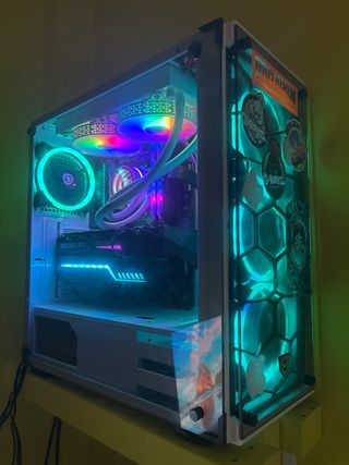 PC Gamer CAMBIO
POR MOTO