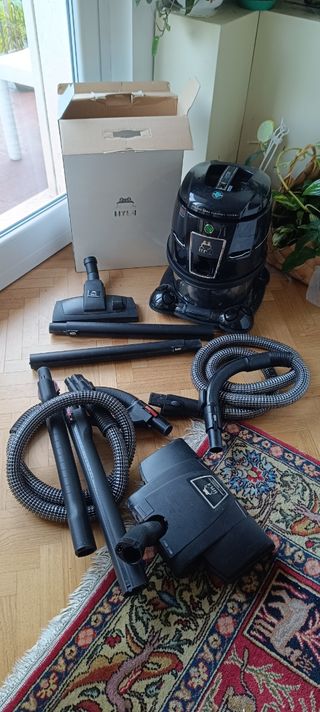 Aspirapolvere Hyla: ultimo modello