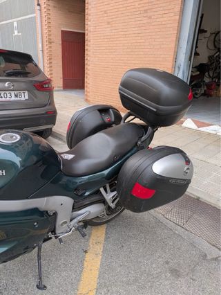 Triumph Sprint GT 955cc