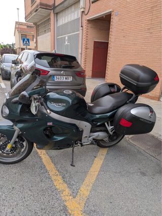 Triumph Sprint GT 955cc