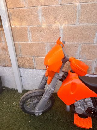 Moto infantil Feber con ruedines