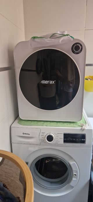 Secadora condensación compacta