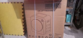 Secadora condensación compacta