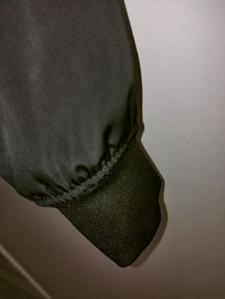 Cazadora bomber Zara negra