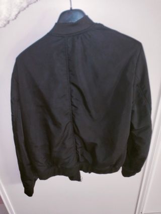 Cazadora bomber Zara negra