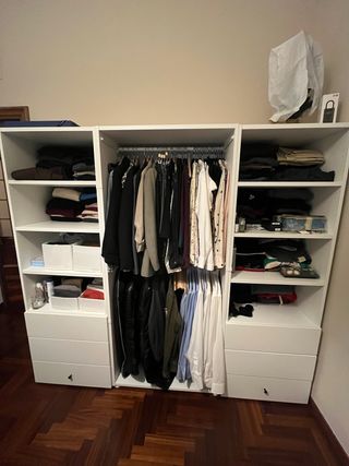 Armadio bianco IKEA per camera da letto