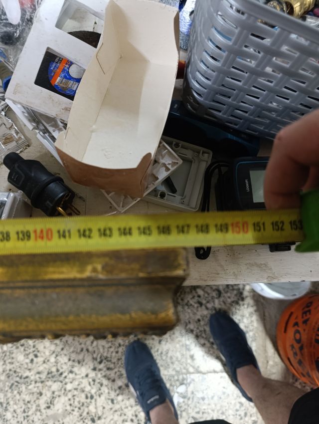 Espejo dorado antiguo