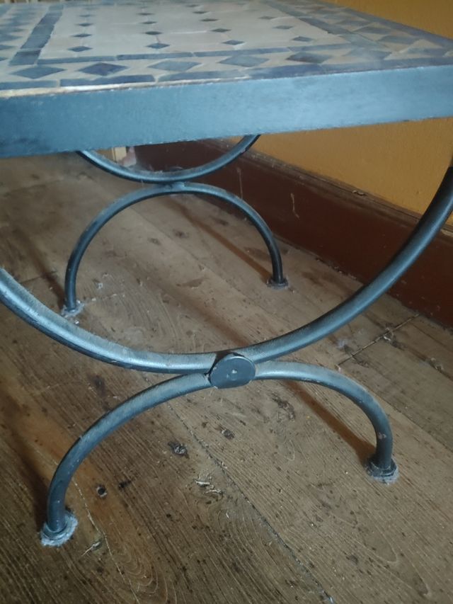 Mesita auxiliar mosaico azul