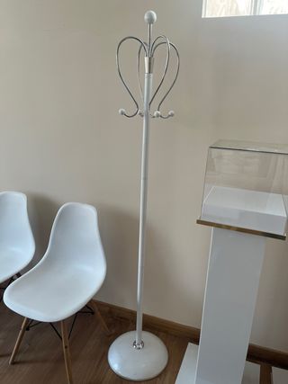 Perchero blanco metálico 175cm de altura