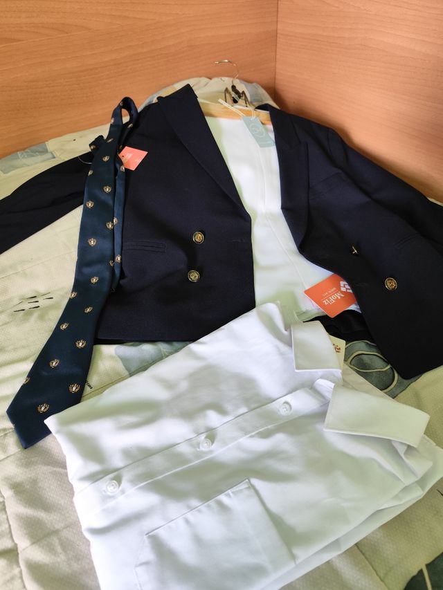 Traje niño ceremonia
Nuevo con Etiquetas!!