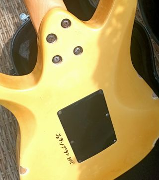 GUITARRA ELÉCTRICA HEARTFIELD TALON. JAPAN