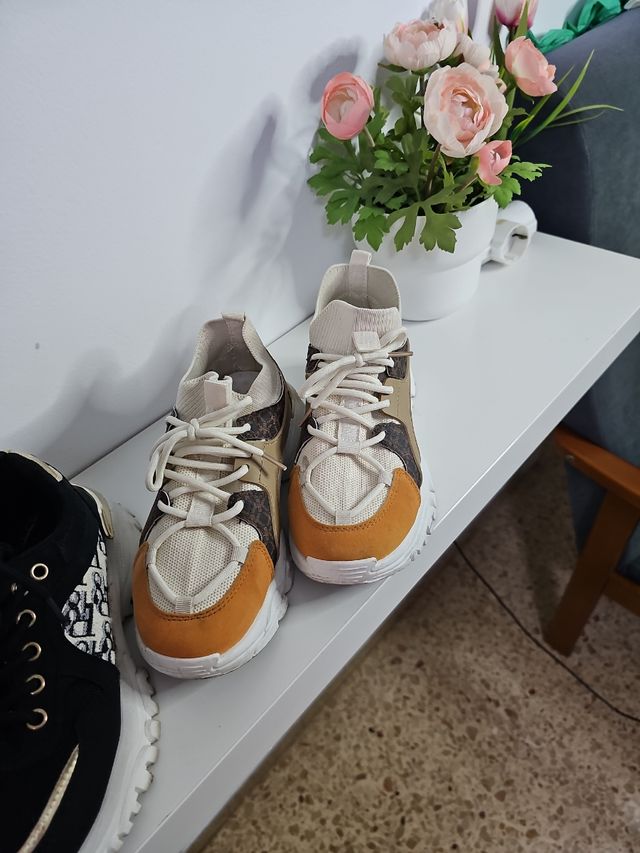 Zapatillas deportivas - 2 pares