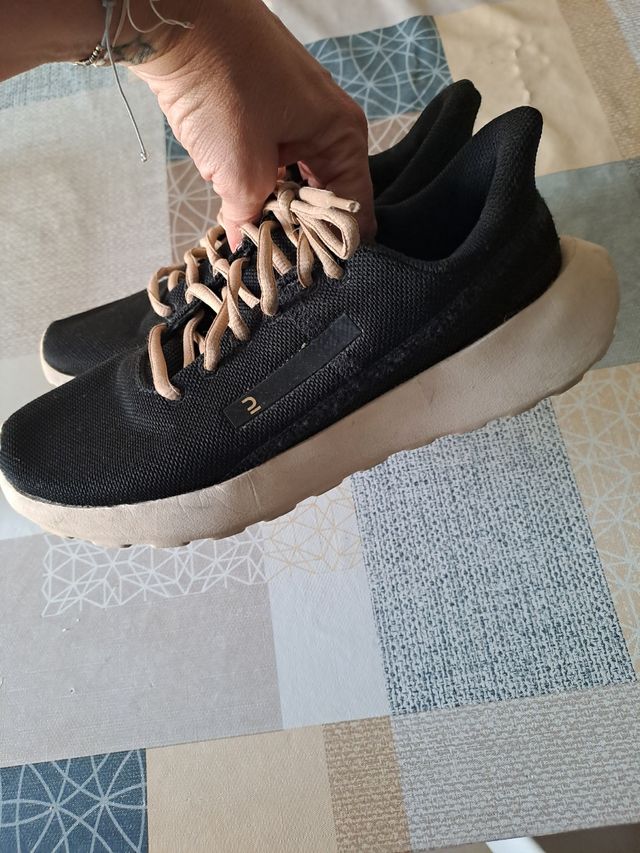 Zapatillas Deporte - Beige/Negras