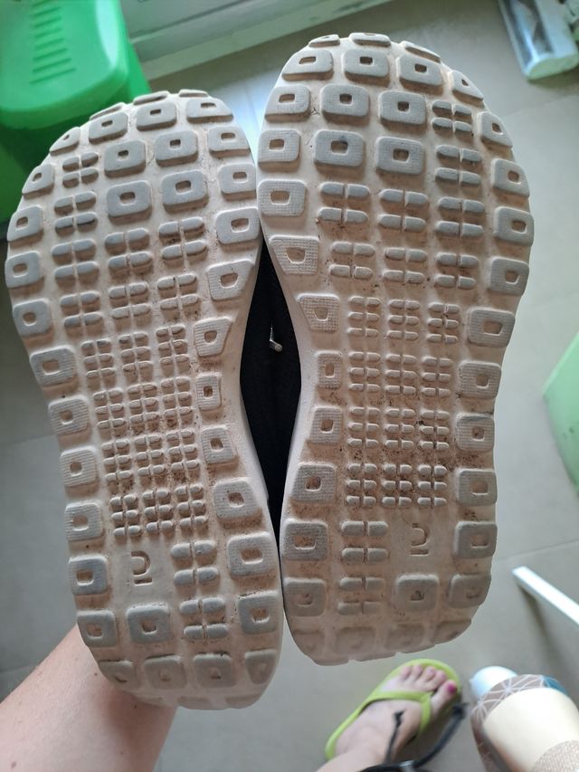 Zapatillas Deporte - Beige/Negras