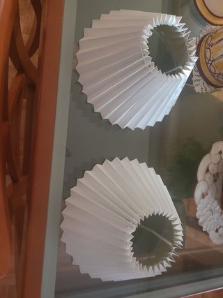 2 Tulipas papel blanco lampara. Las dos 16€