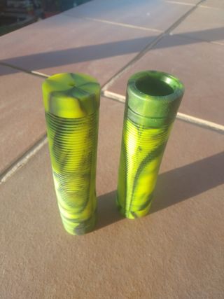 Puños BMX/Patinete: Verde-Negro