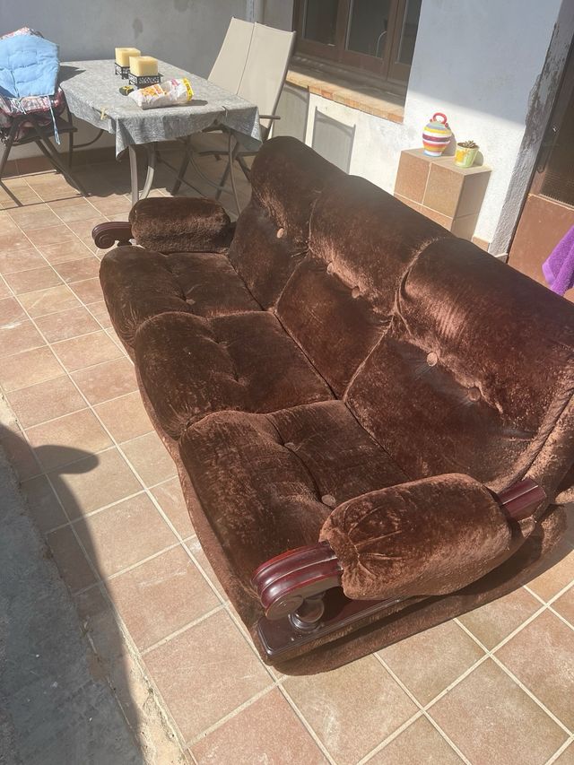 Divano in velluto marrone - legno di qualità