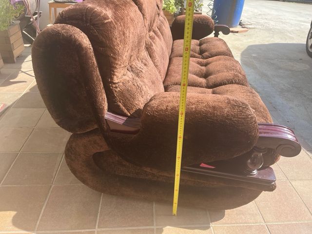 Divano in velluto marrone - legno di qualità