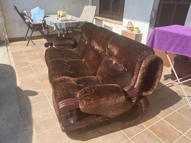 Divano in velluto marrone - legno di qualità