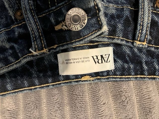 Shorts Zara  - Azul marino. talla 36