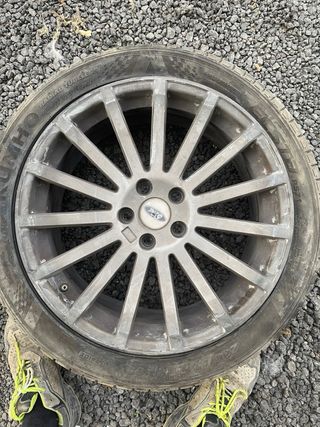 Llantas Ford Focus 18" - 235/40ZR18