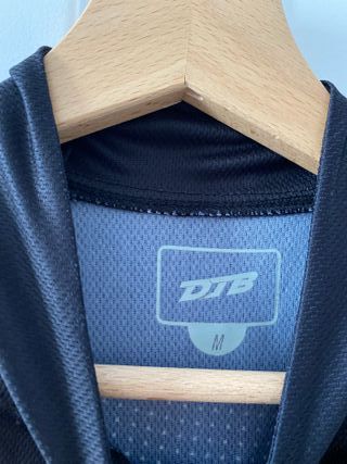 Maillot manga corta DTB